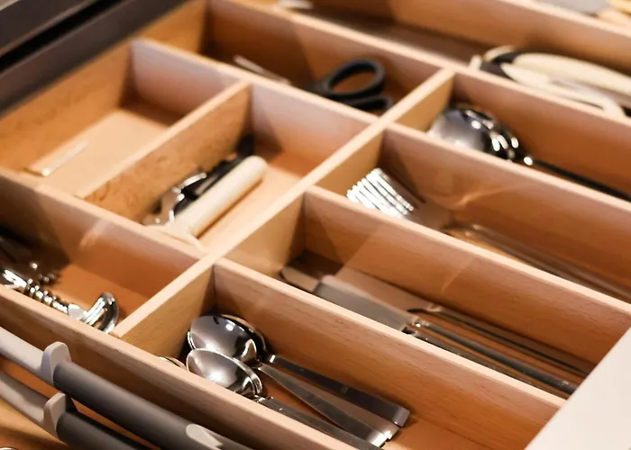 Premium Klobucka Airport *