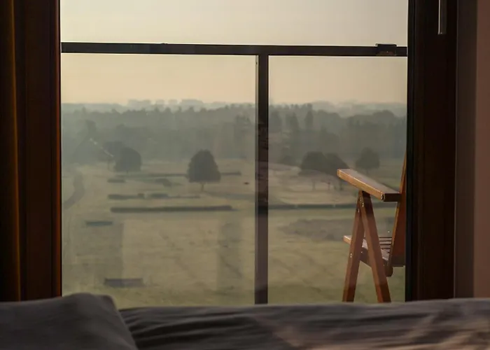 Premium Klobucka Airport Warsaw