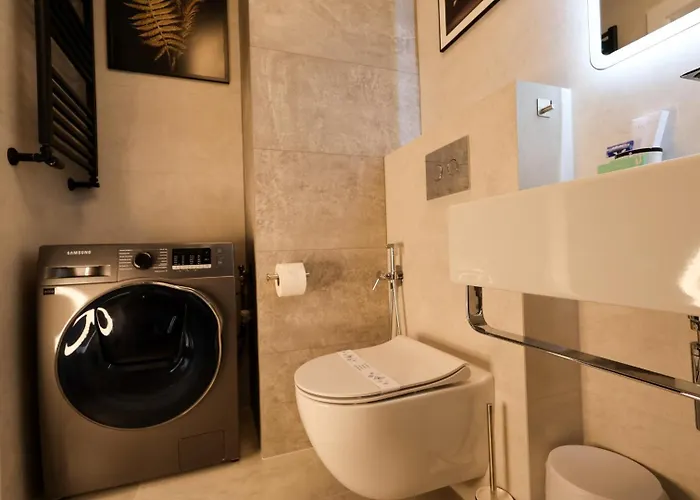 Premium Klobucka Airport * Warsaw