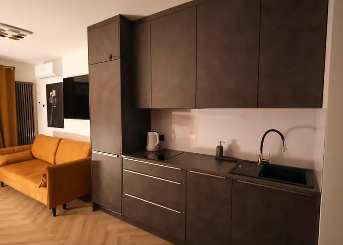 Premium Klobucka Airport